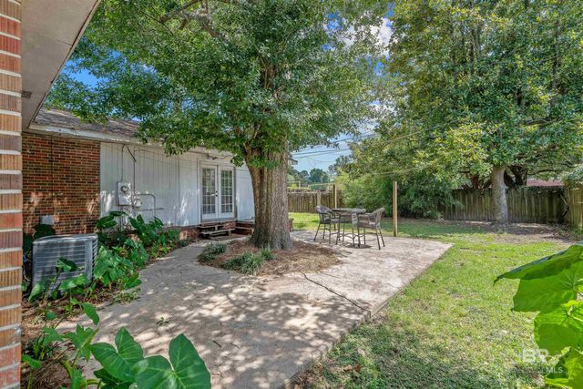 2867 Thornhill Drive, Mobile, AL 36606