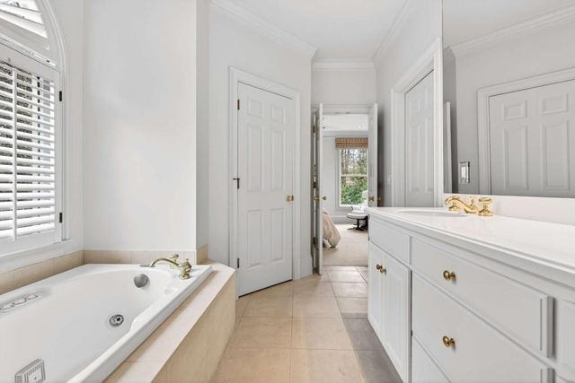 78 Lindbergh Drive NE 100, Atlanta, GA 30305