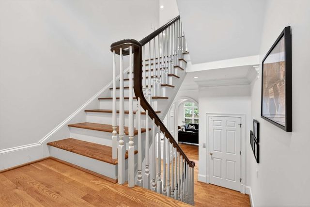 78 Lindbergh Drive NE 100, Atlanta, GA 30305