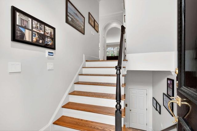 78 Lindbergh Drive NE 100, Atlanta, GA 30305