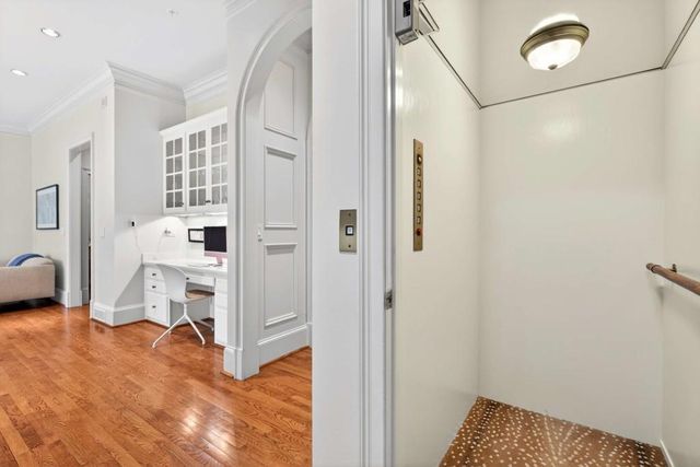 78 Lindbergh Drive NE 100, Atlanta, GA 30305