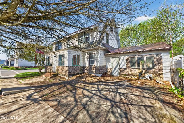 471 7th Avenue, Troy, NY 12182