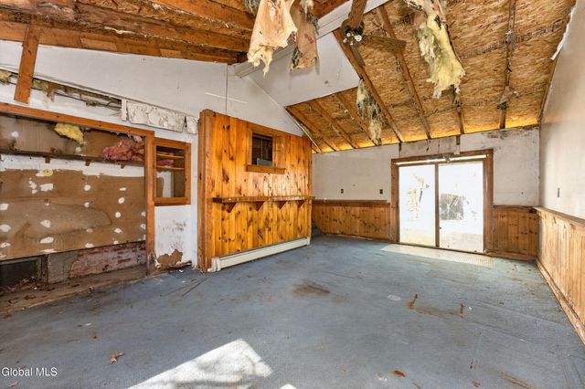 471 7th Avenue, Troy, NY 12182