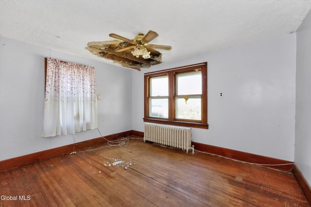 471 7th Avenue, Troy, NY 12182