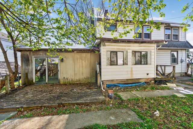 471 7th Avenue, Troy, NY 12182