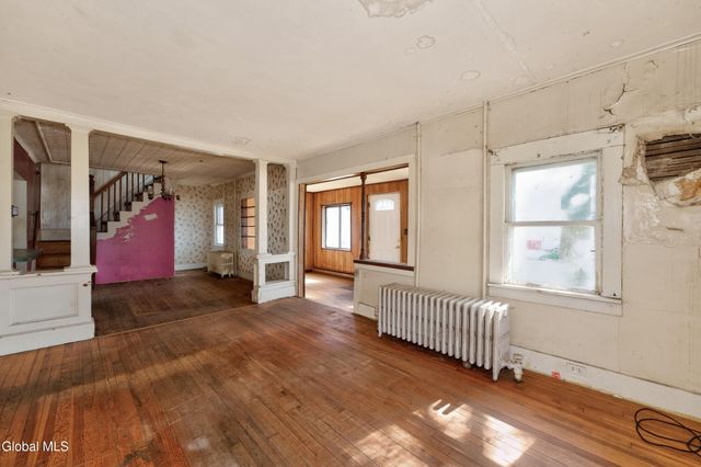 471 7th Avenue, Troy, NY 12182