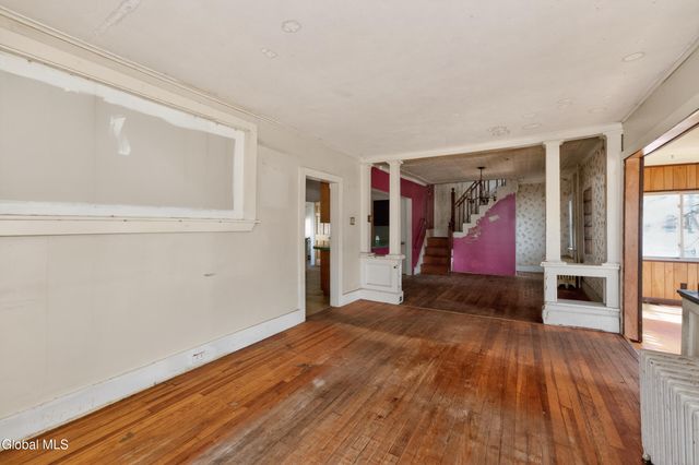 471 7th Avenue, Troy, NY 12182