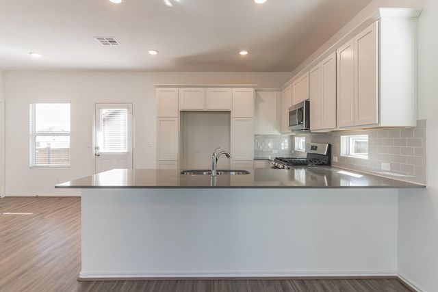 101 Rioja, Kyle, TX 78640