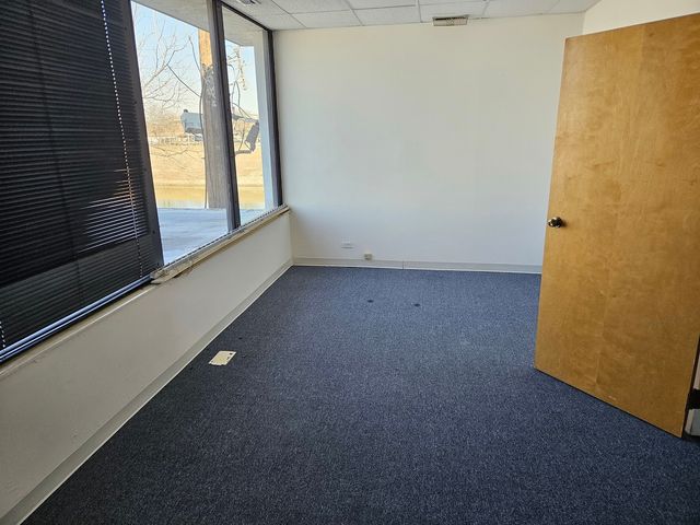 4410 Roosevelt Road 213, Hillside, IL 60162
