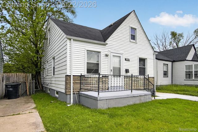 9160 Winthrop Street, Detroit, MI 48228
