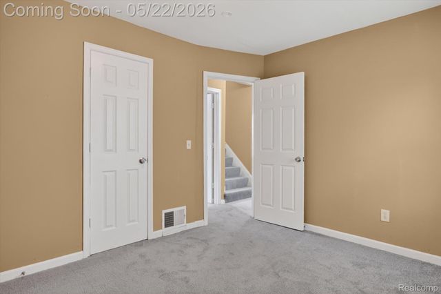 9160 Winthrop Street, Detroit, MI 48228