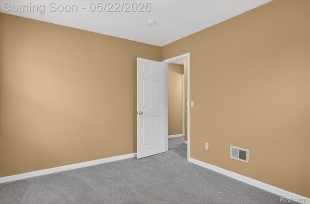 9160 Winthrop Street, Detroit, MI 48228