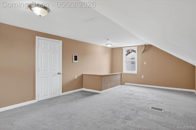 9160 Winthrop Street, Detroit, MI 48228