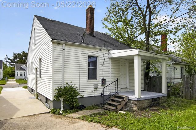 9160 Winthrop Street, Detroit, MI 48228