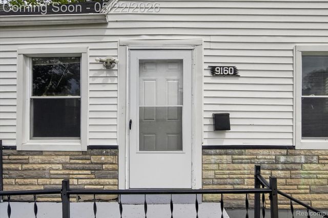 9160 Winthrop Street, Detroit, MI 48228