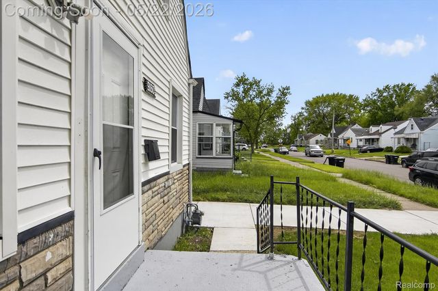 9160 Winthrop Street, Detroit, MI 48228