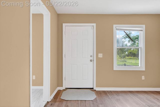 9160 Winthrop Street, Detroit, MI 48228