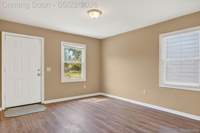 9160 Winthrop Street, Detroit, MI 48228
