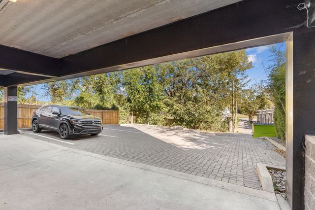 1224 2nd Ave S Apt 302, Nashville, TN 37210