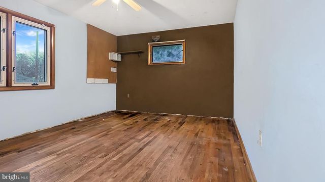 341 JEFFERSON ST, Carneys Point, NJ 08069