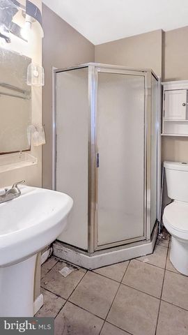 341 JEFFERSON ST, Carneys Point, NJ 08069