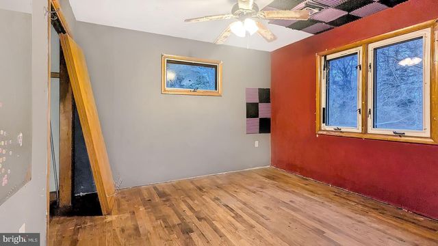 341 JEFFERSON ST, Carneys Point, NJ 08069