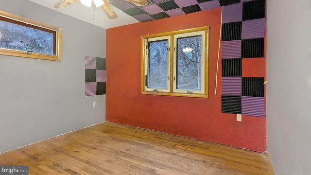 341 JEFFERSON ST, Carneys Point, NJ 08069