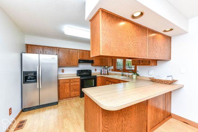 10030 Beam Ridge Drive, Indianapolis, IN 46256