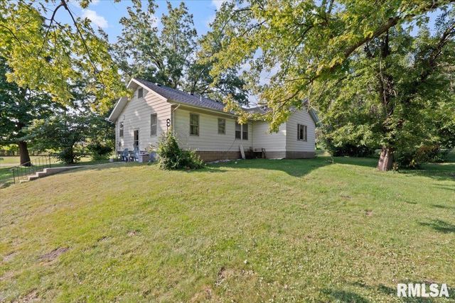 3302 38TH Avenue, Moline, IL 61265