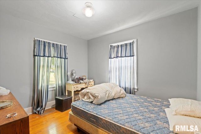 3302 38TH Avenue, Moline, IL 61265