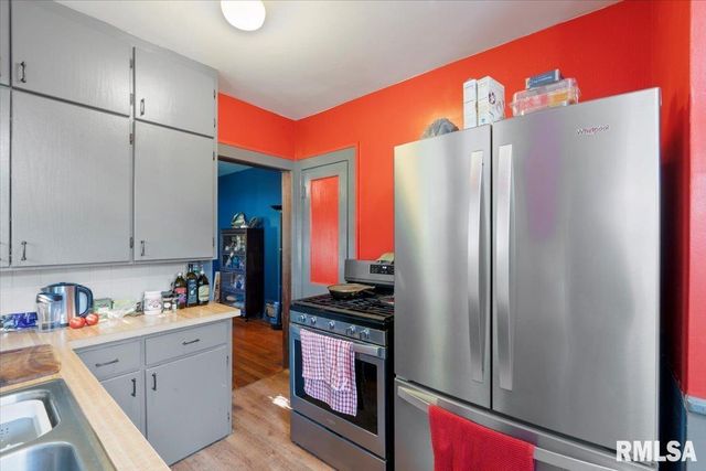 3302 38TH Avenue, Moline, IL 61265