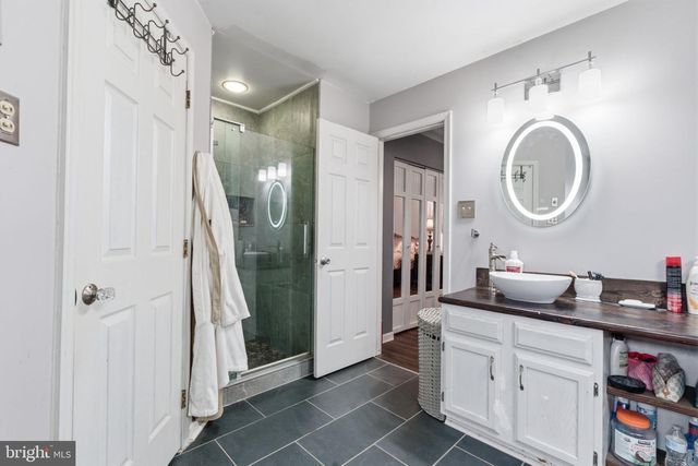 4050 YORKTOWN DR, Upper Chichester, PA 19061