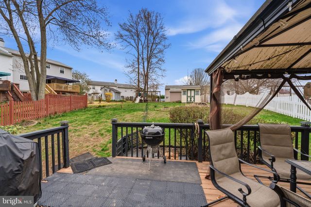4050 YORKTOWN DR, Upper Chichester, PA 19061