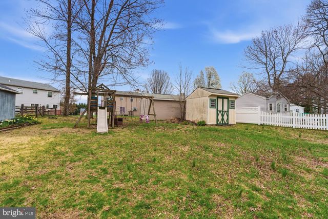 4050 YORKTOWN DR, Upper Chichester, PA 19061
