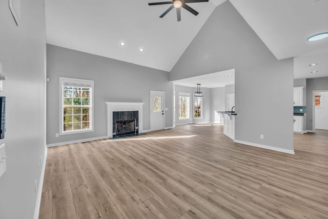 5504 Brookshire Dr, Nashville, TN 37211