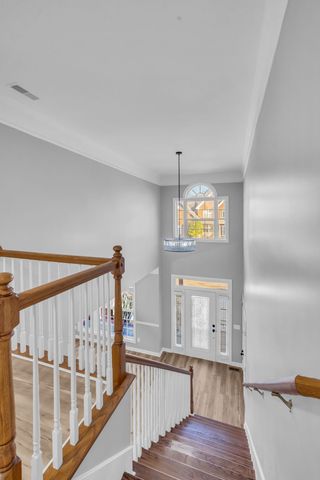 5504 Brookshire Dr, Nashville, TN 37211