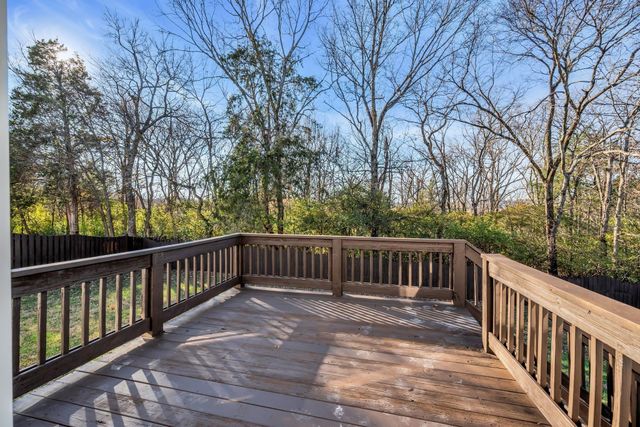 5504 Brookshire Dr, Nashville, TN 37211