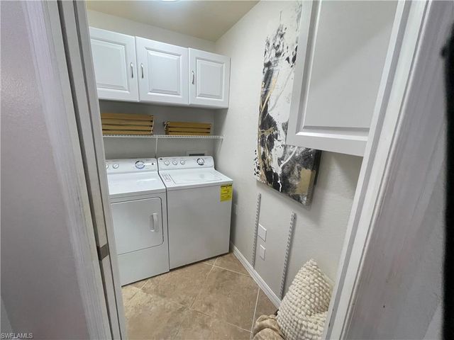9727 Acqua CT 418, Naples, FL 34113