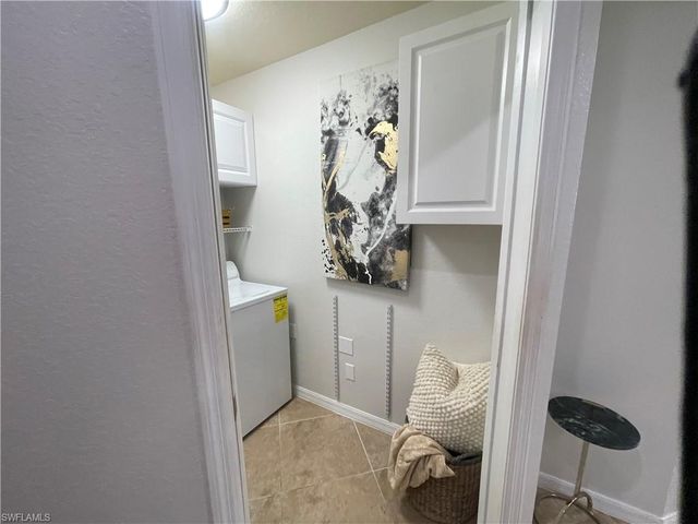 9727 Acqua CT 418, Naples, FL 34113