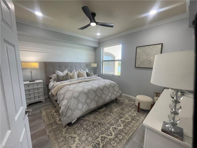 9727 Acqua CT 418, Naples, FL 34113