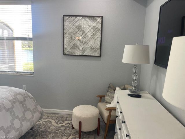9727 Acqua CT 418, Naples, FL 34113