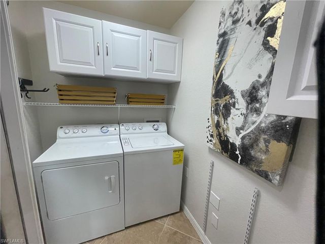 9727 Acqua CT 418, Naples, FL 34113