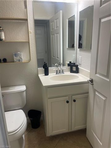 9727 Acqua CT 418, Naples, FL 34113