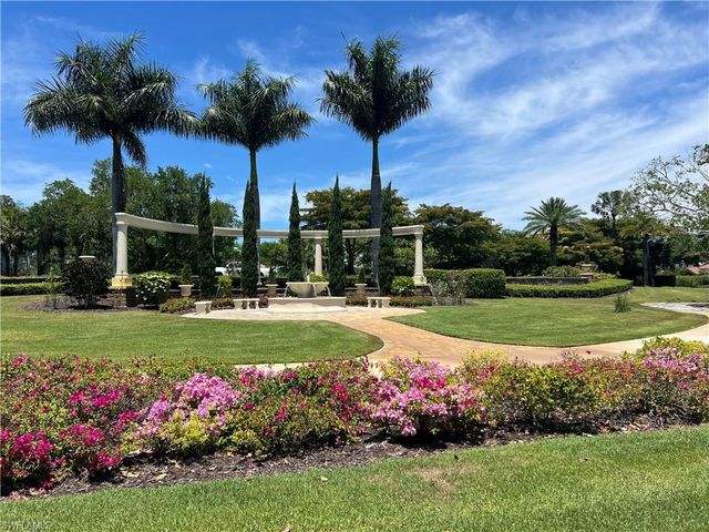 9727 Acqua CT 418, Naples, FL 34113