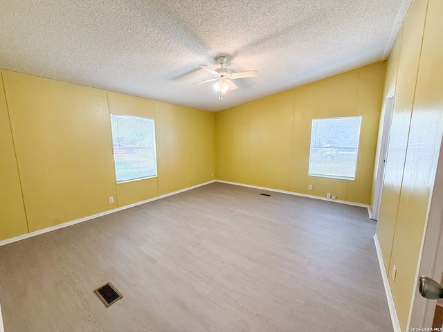 4506 Legend Falls, San Antonio, TX 78253