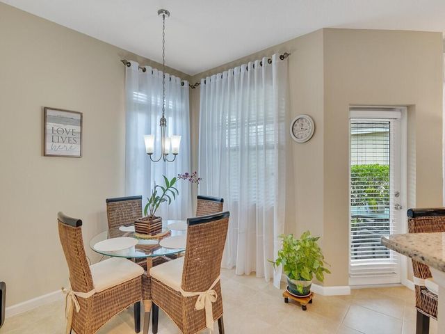 1425 Bunker Court, Vero Beach, FL 32966