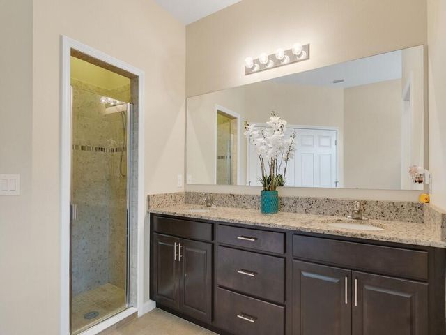 1425 Bunker Court, Vero Beach, FL 32966