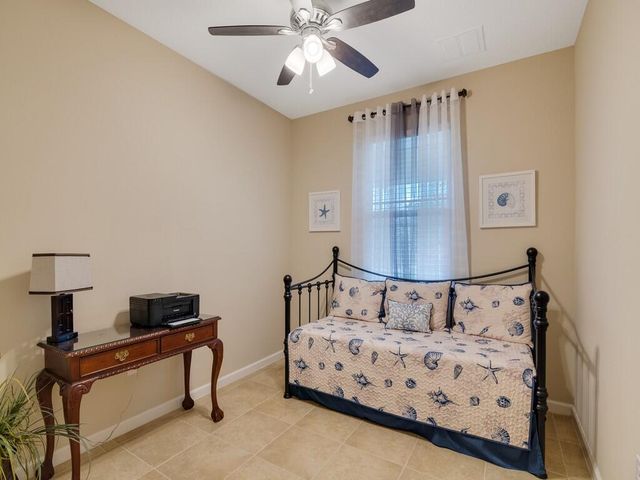 1425 Bunker Court, Vero Beach, FL 32966