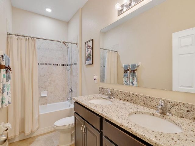 1425 Bunker Court, Vero Beach, FL 32966
