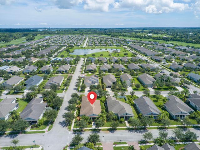 1425 Bunker Court, Vero Beach, FL 32966